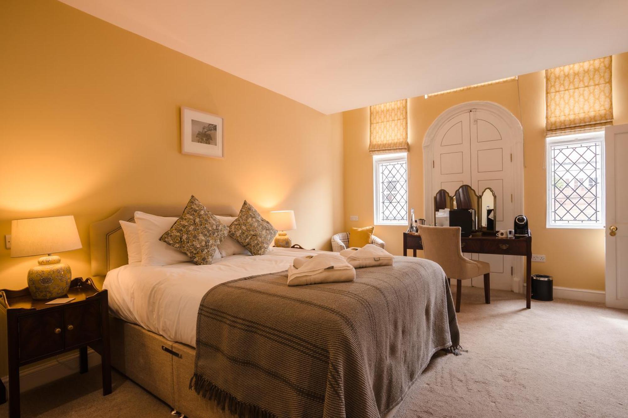 The Loddon Swan Bed & Breakfast エクステリア 写真