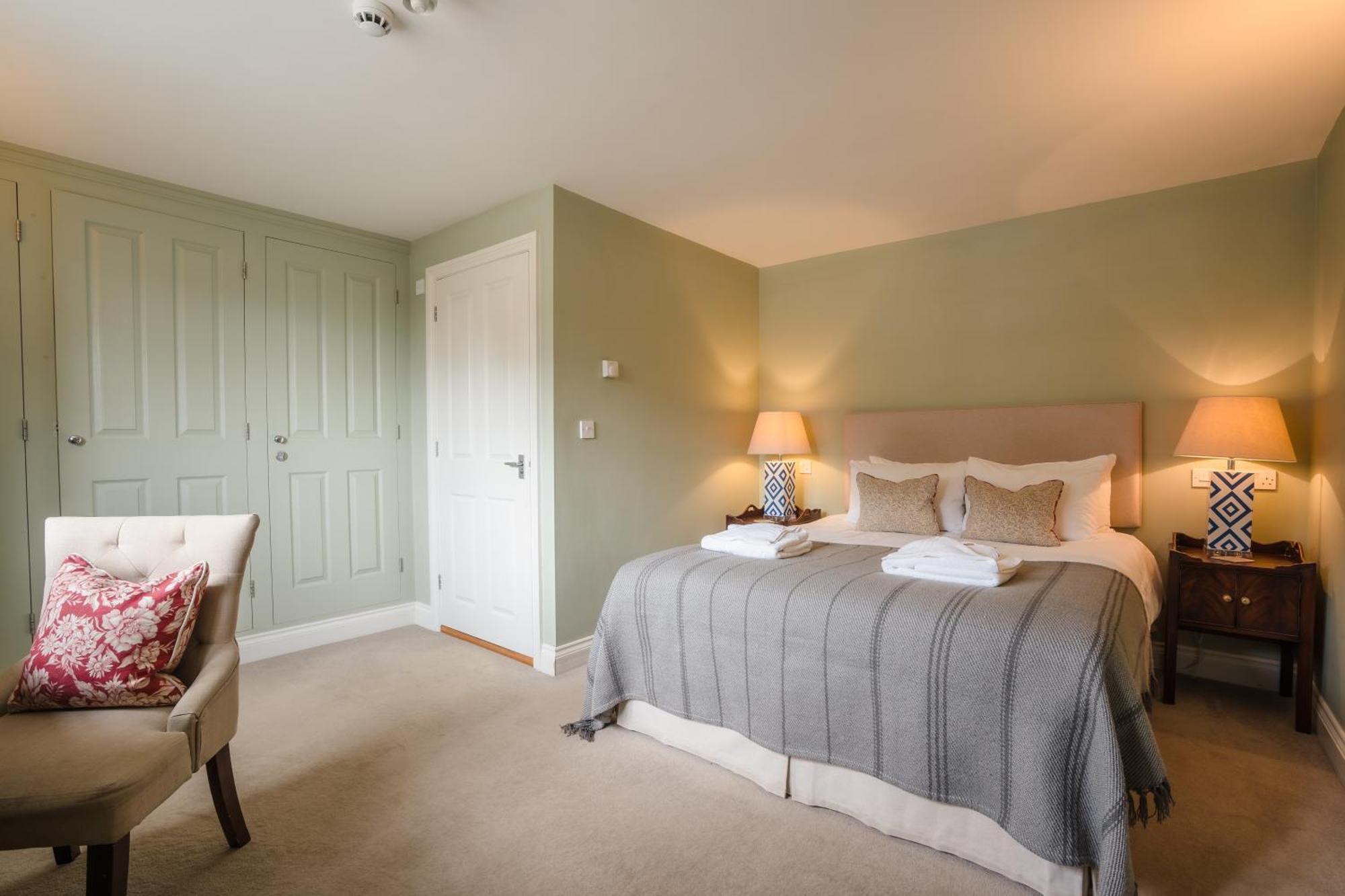 The Loddon Swan Bed & Breakfast エクステリア 写真