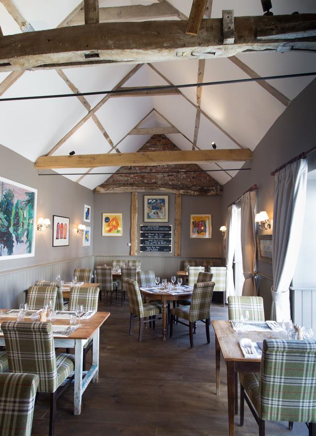 The Loddon Swan Bed & Breakfast エクステリア 写真