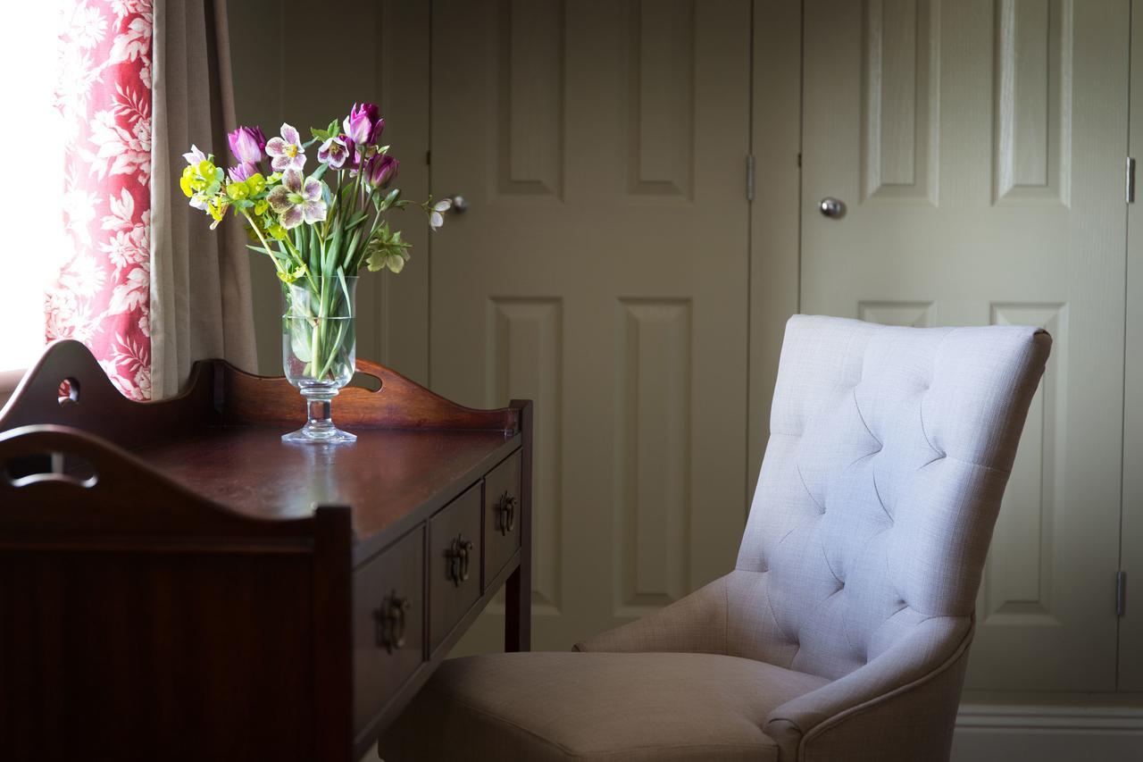 The Loddon Swan Bed & Breakfast エクステリア 写真